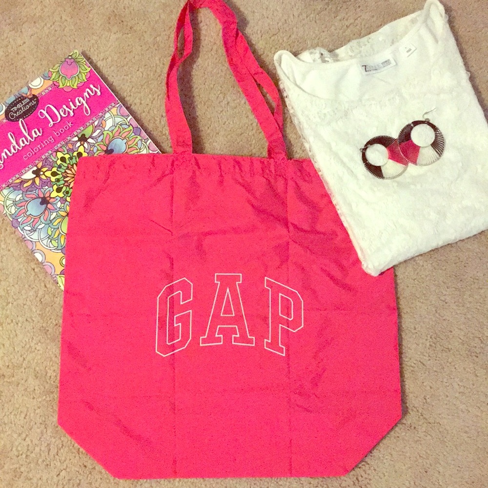🌺 Gap Hot Pink Nylon Tote 🌺